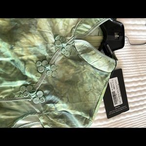 Pretty Little Thing dress